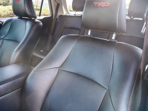 Certified 2023 Toyota 4Runner TRD Off-Road Premium w/ Off Road Premium Plus Package AWD/4WD image 32