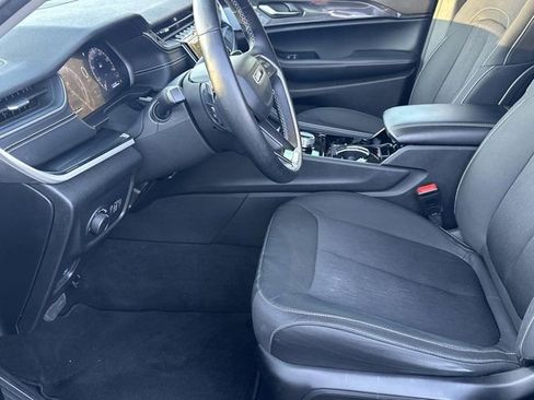 Certified 2021 Jeep Grand Cherokee L Laredo w/ Luxury Tech Group I image 9