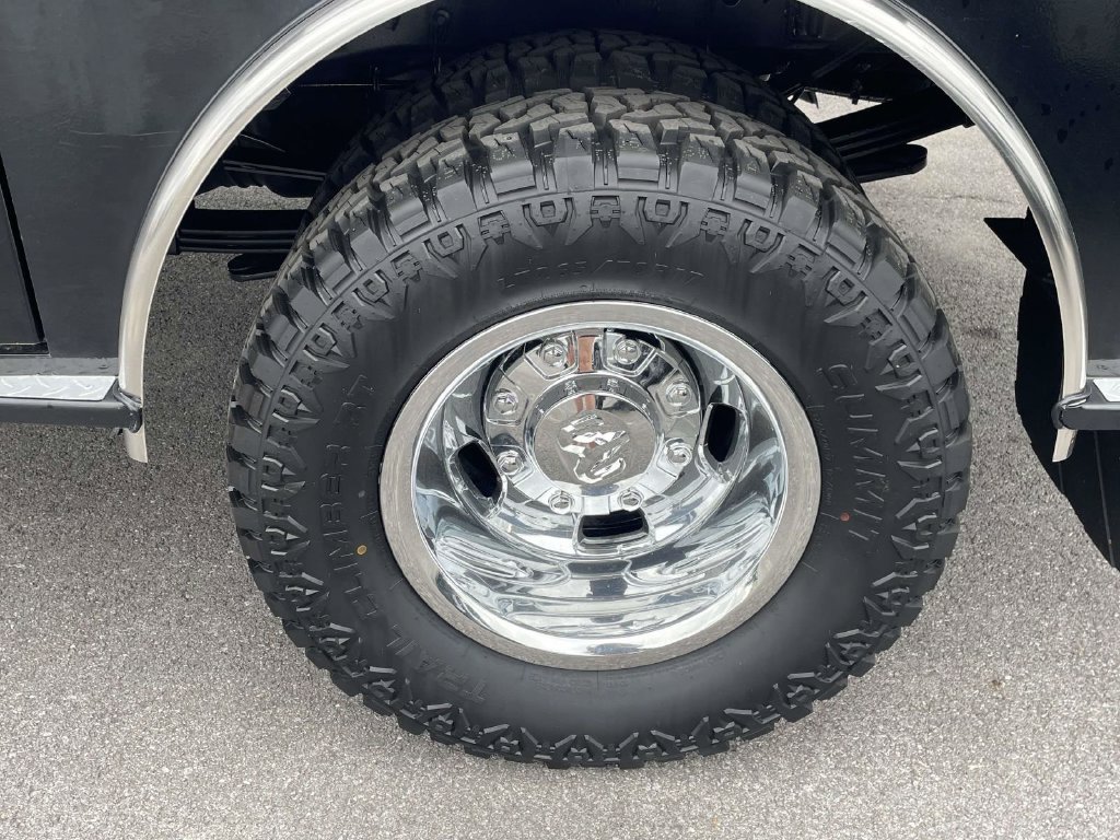 Used 2022 RAM 3500 Tradesman AWD/4WD image 9