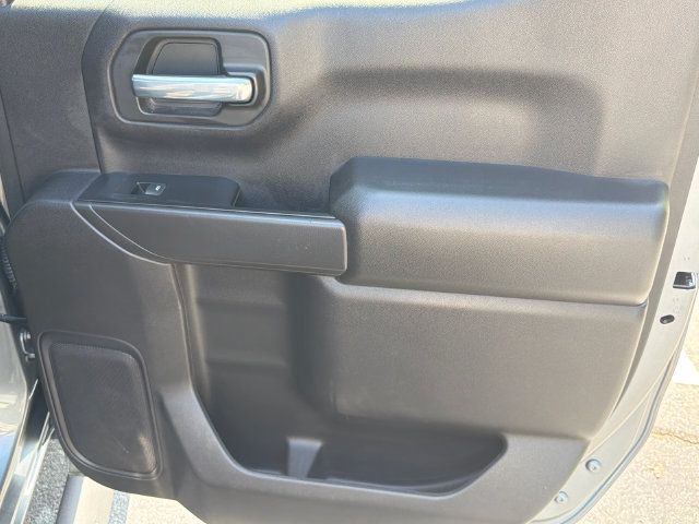 Used 2020 Chevrolet Silverado 1500 Custom w/ Custom Value Package RWD image 18
