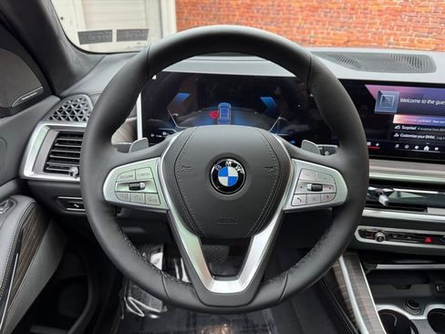New 2026 BMW X7 xDrive40i w/ Executive Package image 14