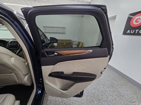 Used 2017 Lincoln MKC Select w/ Select Plus Package FWD image 29