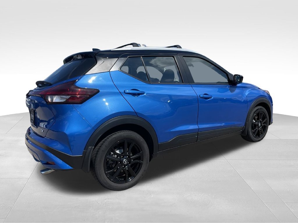 Used 2024 Nissan Kicks SV w/ Interior Electronics Package FWD image 4