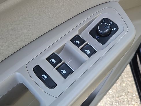 Used 2019 Volkswagen Atlas SE w/ Panoramic Sunroof Package image 20