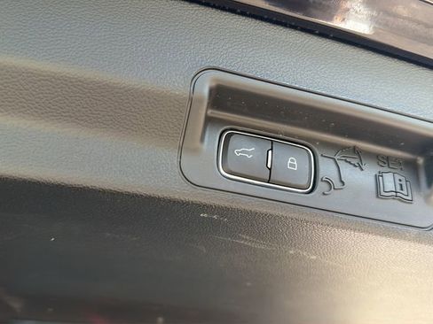 Used 2023 Ford Explorer XLT w/ Equipment Group 202A AWD/4WD image 23
