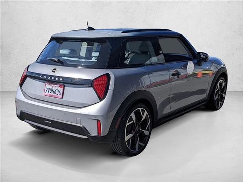 Certified 2025 MINI Cooper 2-Door Hardtop FWD image 5