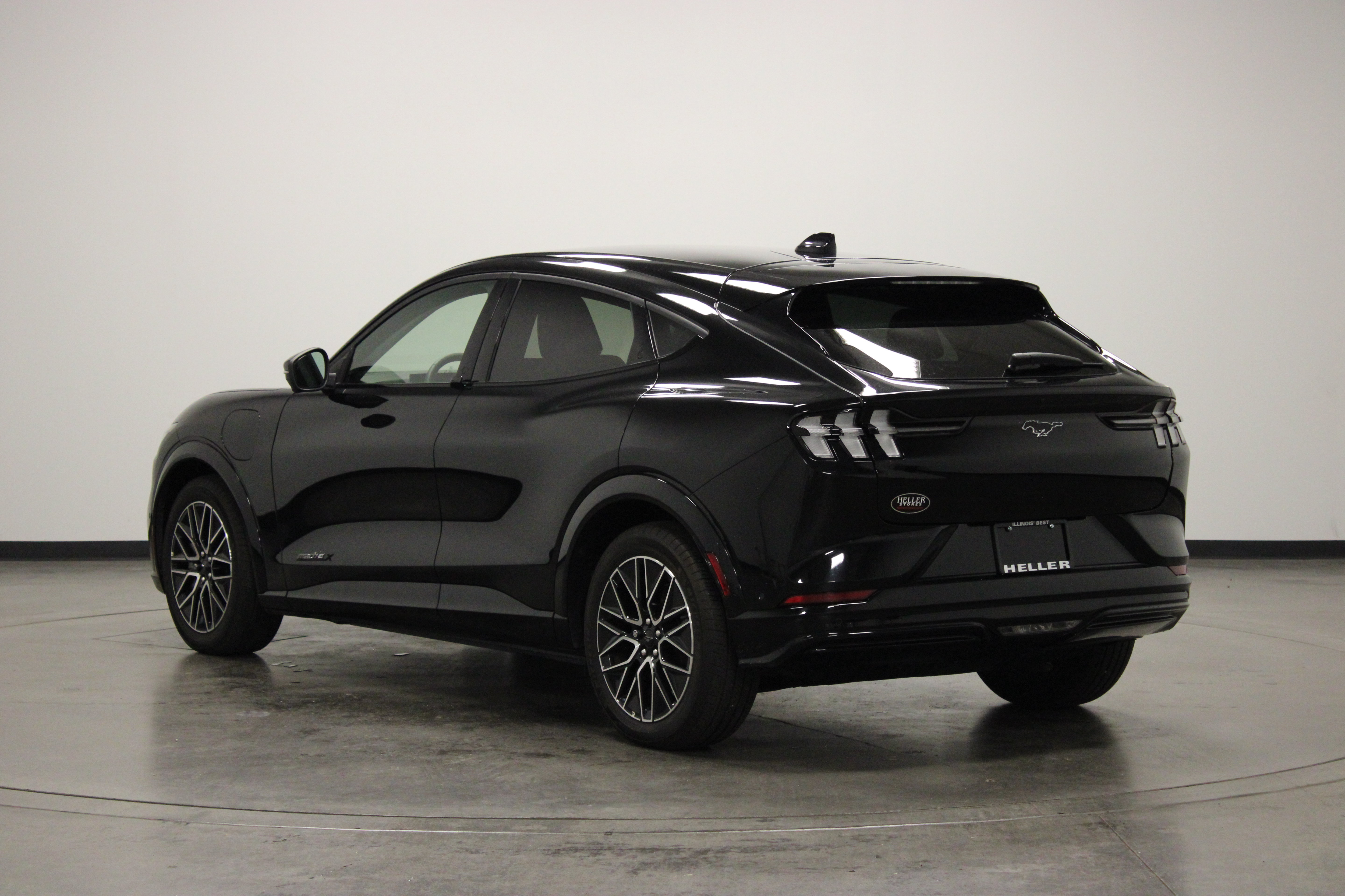 Used 2024 Ford Mustang Mach-E Premium RWD image 6