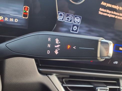 New 2026 Chevrolet Equinox EV LT image 10