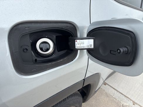 New 2026 Jeep Compass Limited w/ Sun, Sound & Navigation Group image 13