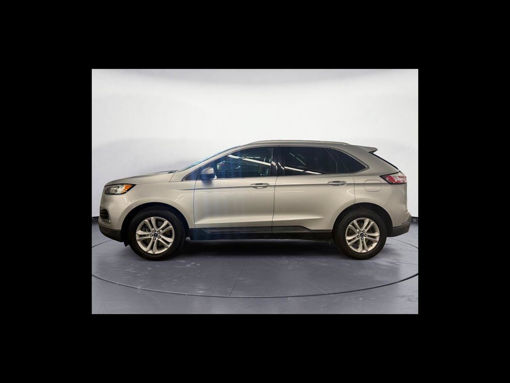 Used 2019 Ford Edge SEL w/ Equipment Group 201A AWD/4WD image 3
