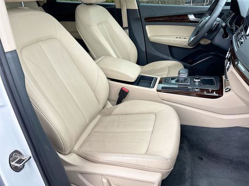 Used 2018 Audi Q5 2.0T Premium Plus image 30