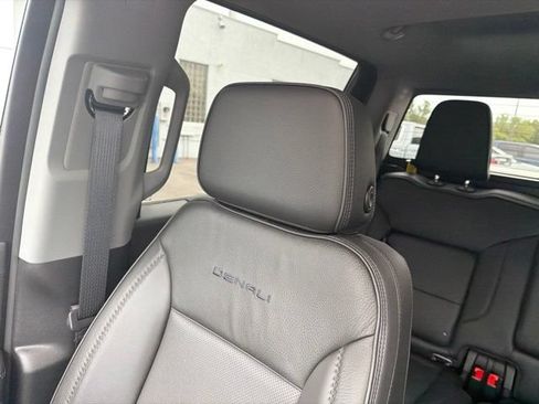 Used 2024 GMC Sierra 1500 Denali w/ Technology Package AWD/4WD image 71