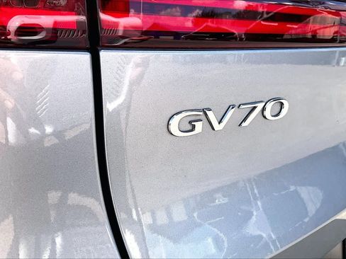 Used 2024 Genesis GV70 2.5T w/ Sport Prestige Package AWD/4WD image 10