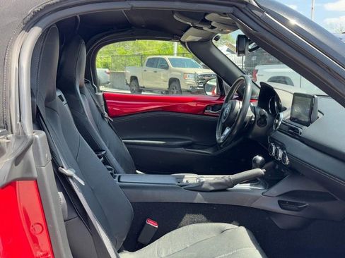 Used 2023 MAZDA MX-5 Miata Grand Touring RWD image 10