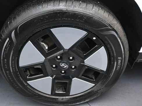 Used 2025 Hyundai Santa Fe SEL image 34