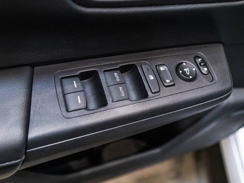 Used 2025 Honda CR-V EX image 20