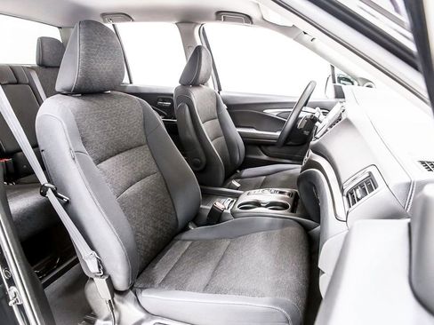 Used 2023 Honda Ridgeline Sport image 33