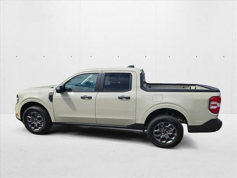 New 2025 Ford Maverick XLT image 7
