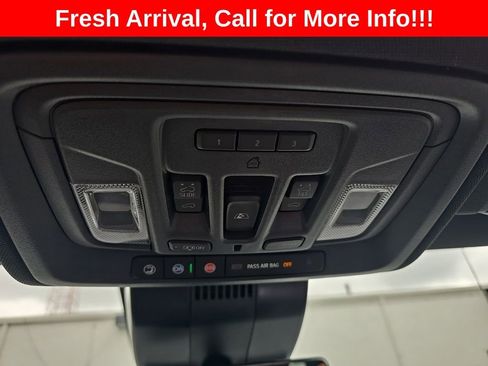 Used 2025 GMC Sierra 1500 AT4 w/ Technology Package AWD/4WD image 19