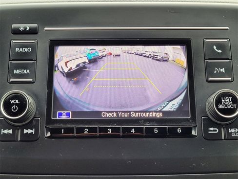 Used 2017 Honda Pilot LX image 17