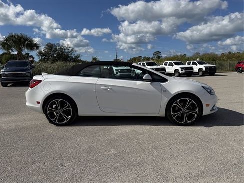 Used 2017 Buick Cascada Premium image 2