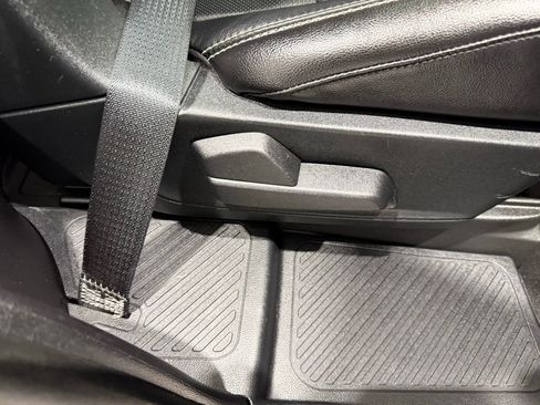 Used 2020 Ford Explorer ST w/ Premium Technology Package image 27