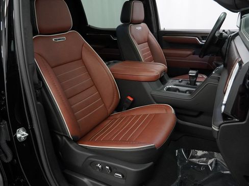 Certified 2025 GMC Sierra 1500 Denali Ultimate AWD/4WD image 36