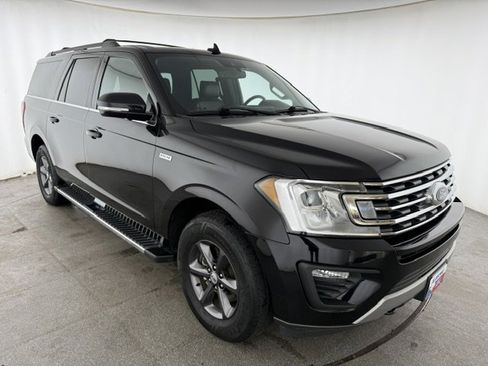 Used 2020 Ford Expedition Max XLT w/ Equipment Group 202A AWD/4WD image 3