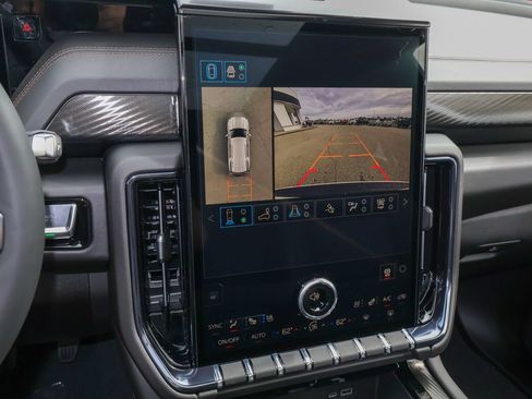 New 2026 GMC Yukon AT4 w/ AT4 Premium Plus Package AWD/4WD image 22