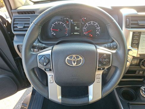 Used 2022 Toyota 4Runner SR5 image 20