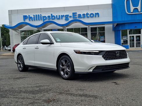 Used 2024 Honda Accord EX image 1