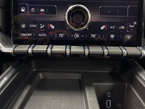 Certified 2025 GMC Acadia Elevation image 34