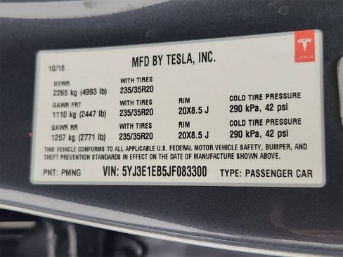Used 2018 Tesla Model 3 Long Range image 28