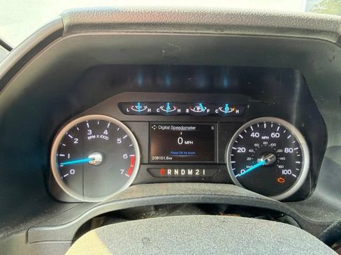 Used 2019 Ford F250 XLT w/ XLT Premium Package AWD/4WD image 8