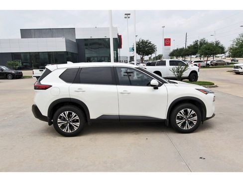 Used 2023 Nissan Rogue SV FWD image 7