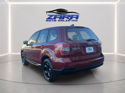 Used 2016 Subaru Forester 2.5i AWD/4WD image 5
