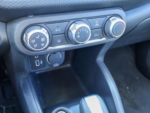 Certified 2025 Nissan Kicks Play S image 14