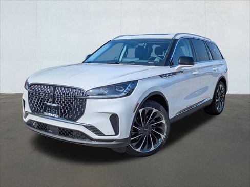 New 2025 Lincoln Aviator Reserve w/ Equipment Group 201A image 1