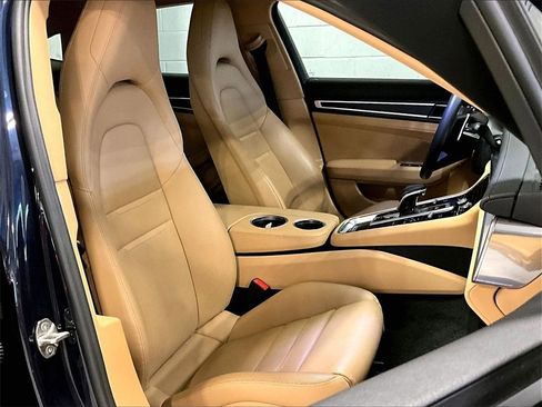 Certified 2022 Porsche Panamera 4 Platinum Edition image 12