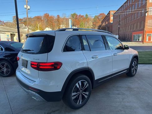 New 2026 Mercedes-Benz GLB 250 4MATIC image 10