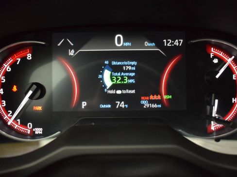 Used 2025 Toyota RAV4 XLE FWD image 16