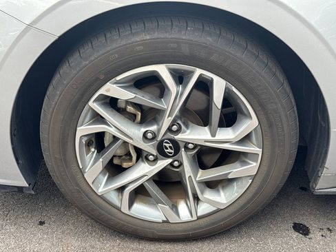 Used 2023 Hyundai Sonata SEL w/ Convenience Package FWD image 11