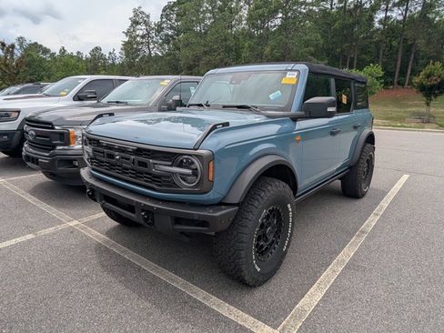 Certified 2022 Ford Bronco Badlands AWD/4WD image 3