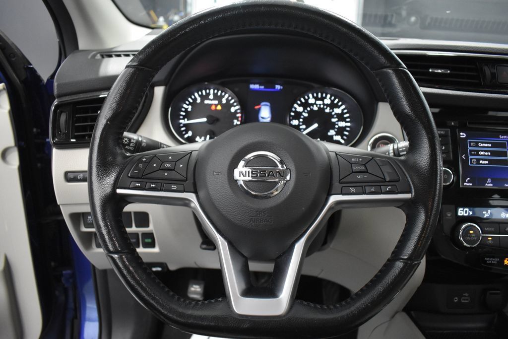Used 2021 Nissan Rogue Sport SV AWD/4WD image 25