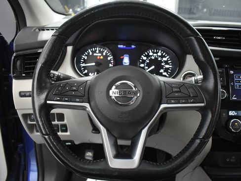 Used 2021 Nissan Rogue Sport SV AWD/4WD image 25