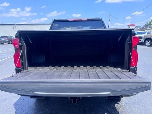 Used 2021 Chevrolet Silverado 1500 Custom Trail Boss w/ Midnight Edition AWD/4WD image 7