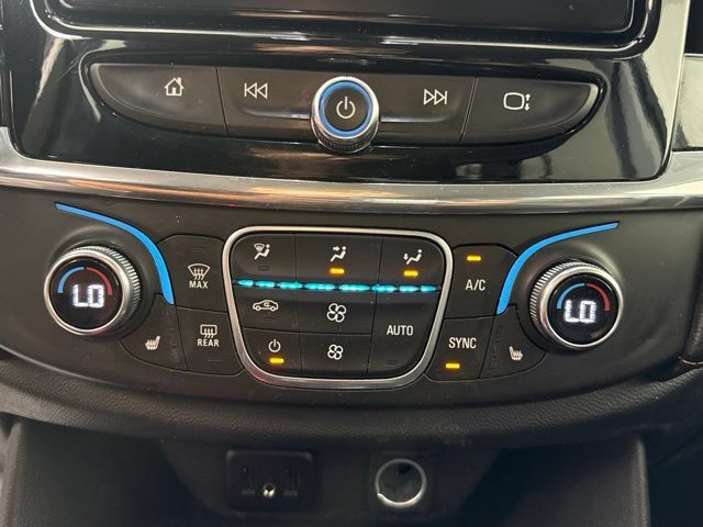 Used 2018 Chevrolet Traverse LT w/ LPO, Floor Liner Package AWD/4WD image 24
