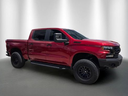 Used 2021 Chevrolet Silverado 1500 LT Trail Boss AWD/4WD image 2