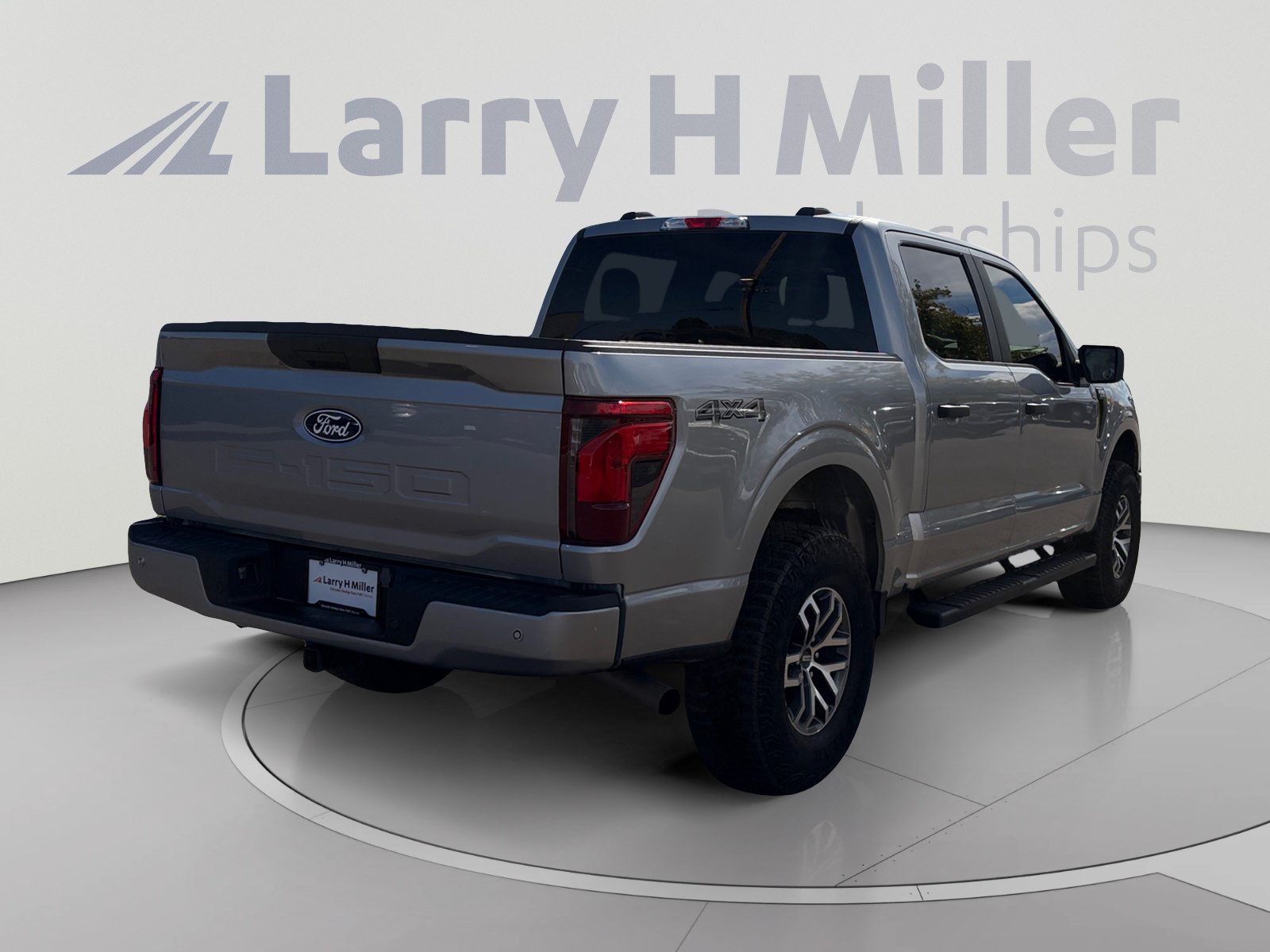 Used 2024 Ford F150 STX AWD/4WD image 5