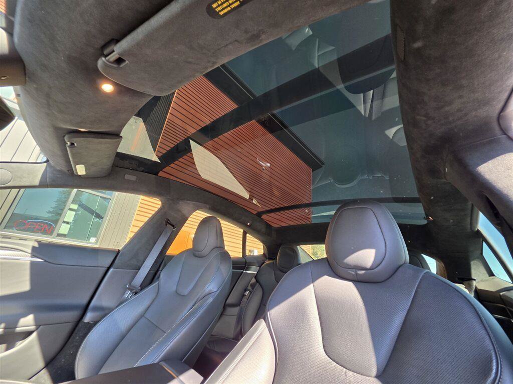 Used 2022 Tesla Model S Plaid AWD/4WD image 24